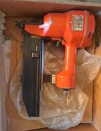 Graffettatrice pneumatica NIKEMA Mod. 465