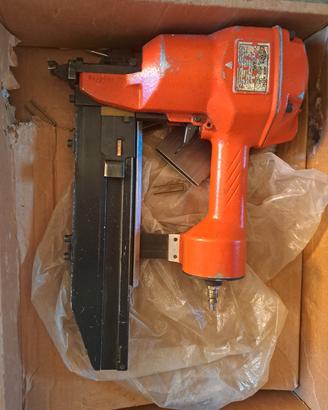 Graffettatrice pneumatica NIKEMA Mod. 465