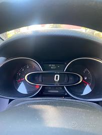 Renault clio station wagon