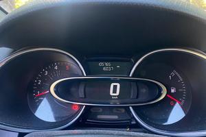 Renault clio station wagon