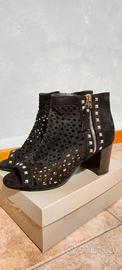 scarpe nere con tacco aperte janessa taglia 37