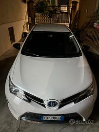 Toyota Auris 2a serie hybrid