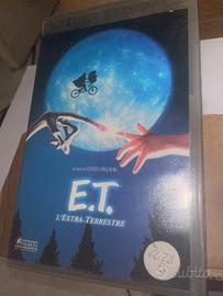 Vhs ET l’extraterrestre