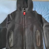 Nike Tech Fleece