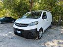 opel-vivaro-autocarro-3-posti