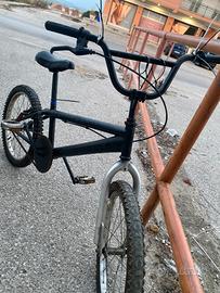 BMX CON PEDALI DA ENDURO