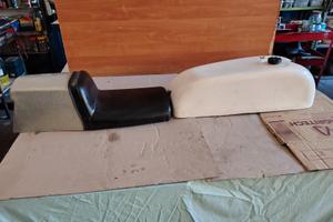 Serbatoio/sella  moto  vetroresina