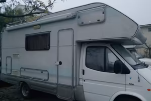 Camper ford
