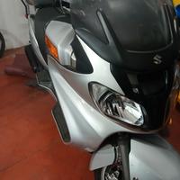 SUZUKI BURGMAN 650