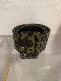 ZARA Cintura animalier in tessuto caki