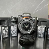 Sony A7sII + Sony 28mm F:2.0 + 4 Batterie + Carica