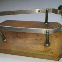 Morsa per Prosciutto con Base in Legno Massello