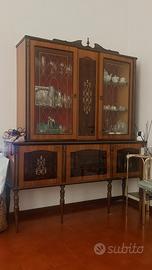 mobile credenza vetrina