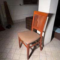 sedia in legno con seduta in pelle rossa/tortora