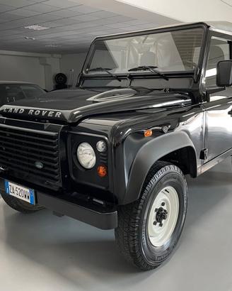 LAND ROVER Defender 90 2.4 TD4 Soft top E