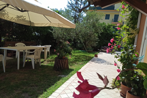 SOLE MARE TRILOCALE fra famiglie a 180m dalla sp