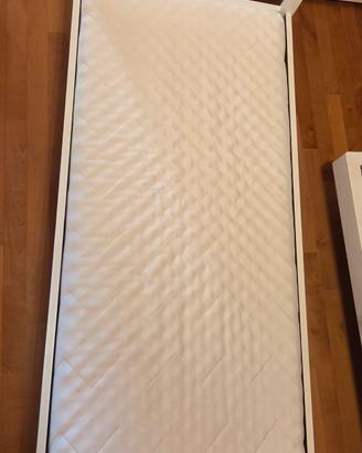 Lettino Ikea Kritter completo di materasso e acces