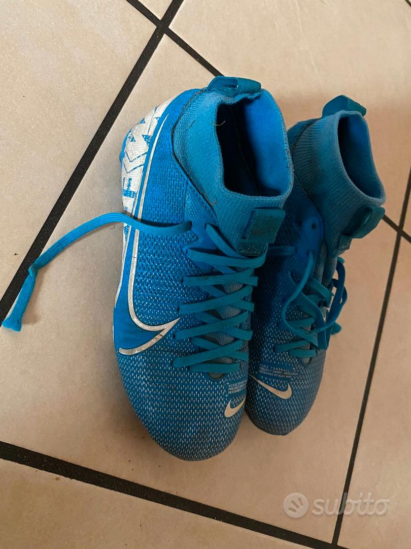 Vendita scarpe calcio clearance usate