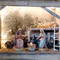 Presepe artigianale in scatola 27x18x9 a LED 