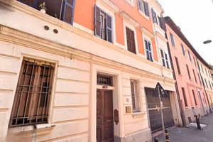 Box / Garage di 16 m² a Bologna