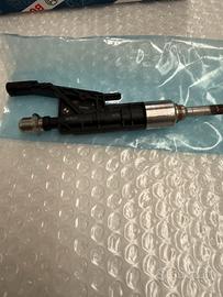 Iniettori Bmw 1353763990 b58/48/38 bosch 026150140
