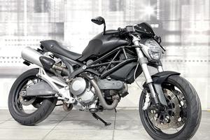 Ducati Monster 696