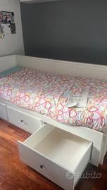 letto ikea hemnes