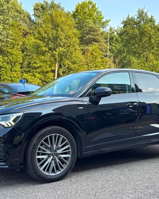 Audi Q3 SPB 40 TDI quattro*Automatik*S Line estern