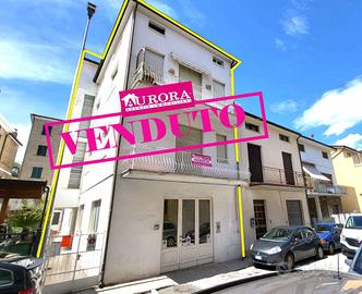 CASA BIFAMILIARE a DUE PASSI DAL MARE E DAL CENTRO
