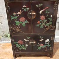 CREDENZA LACCA CINESE RILIEVI GIADA 1900/20 CINA