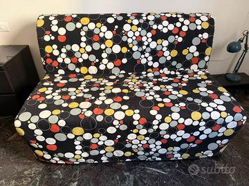 Divano letto compreso due fodere e contenitore