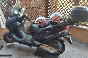 Scooter Gran Dink 250 cc Kynco