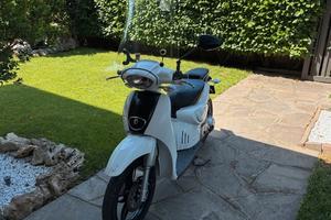 Aprilia Scarabeo 50 - 2018