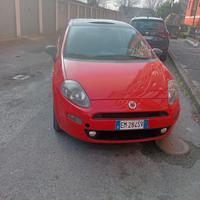 Fiat Punto 1.4 benzina / GPL del 2012.