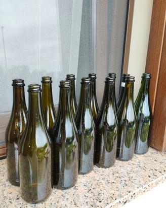 12 bottiglie da 0.75 cl., usate pulite 
