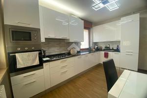 4 LOCALI A BUTTAPIETRA