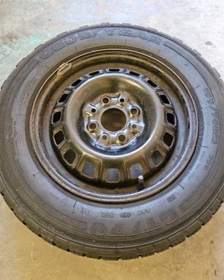 Cerchio e gomma per Fiat Panda
