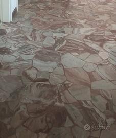 segato di marmo rosso grigio 