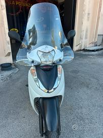Honda SH300 sport l anno 2009 bianco