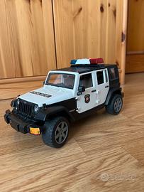 giocattolo jeep wrangler  di Bruder
