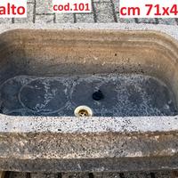 Vasca lavello fontana fioriera in basalto