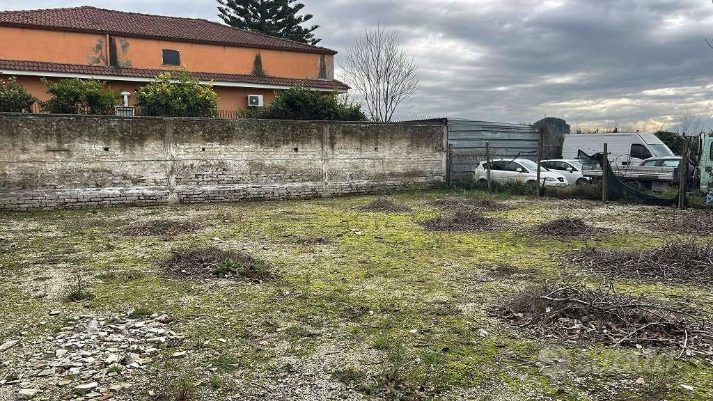 Terreno di 487 m² a Marcianise - Vista 2