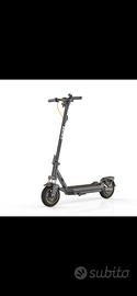 Monopattino elettrico GT3 700W  usato solo 2 volte