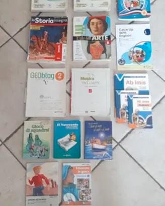 libri scuola media !!