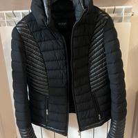 Piumino nero corto donna Guess taglia M