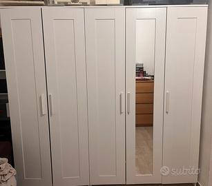 Armadio ikea Brimnes