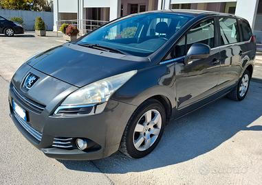 Peugeot 5008 1.5 diesel 110 cav frezione nuova