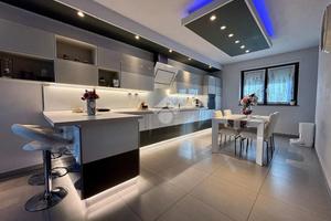 4 LOCALI A CASTAGNOLE PIEMONTE