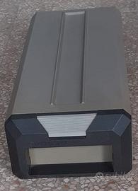 Contenitori componibili per video-cassette VHS