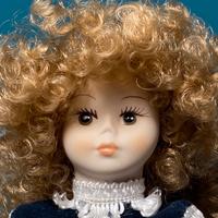 Bambola in porcellana Capodimonte Creazioni Emmegi